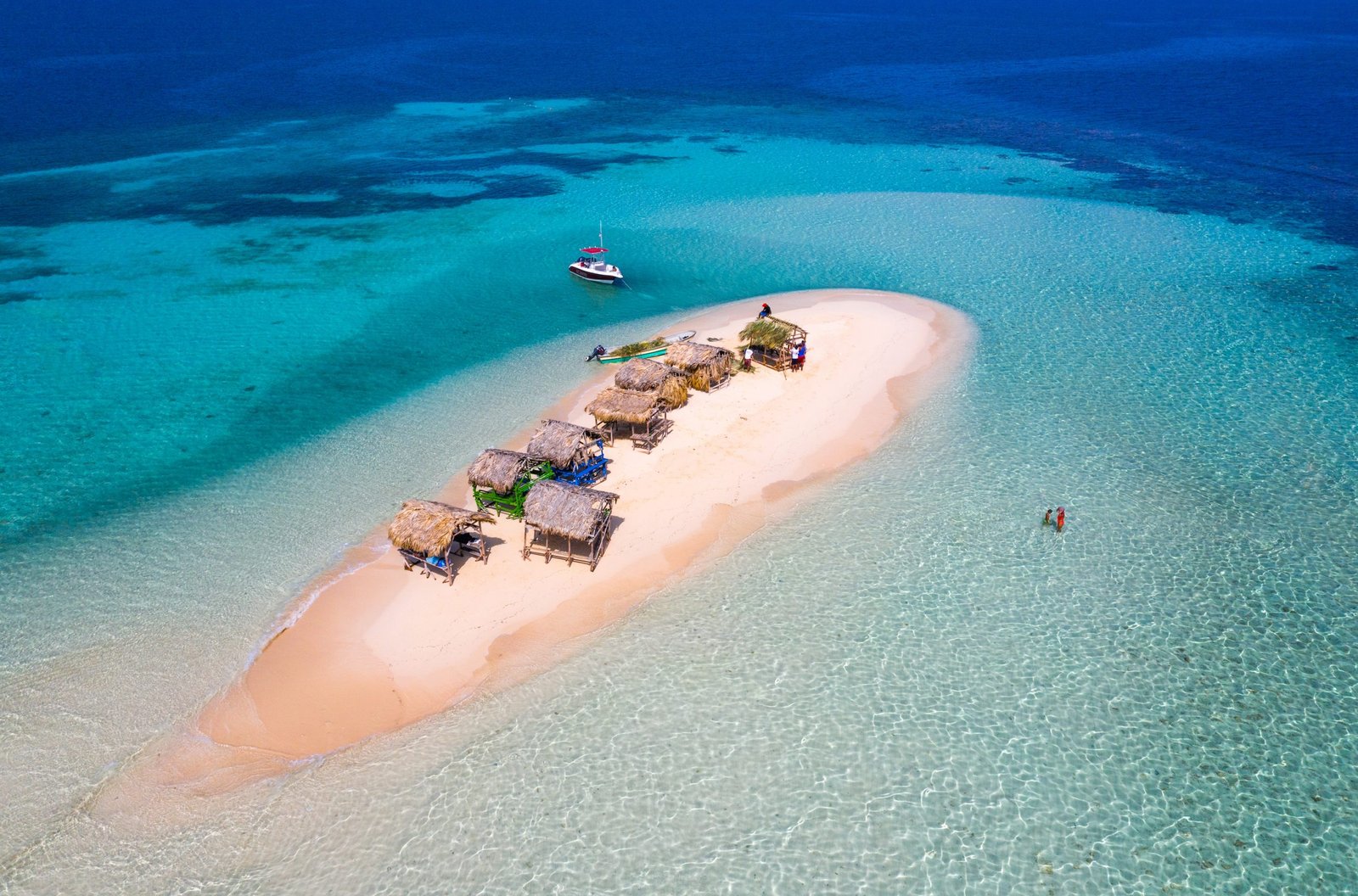 cayoarena-paradiseisland