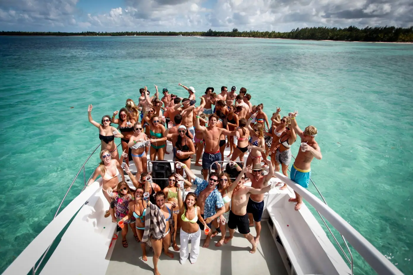 punta-cana-party-boat-13