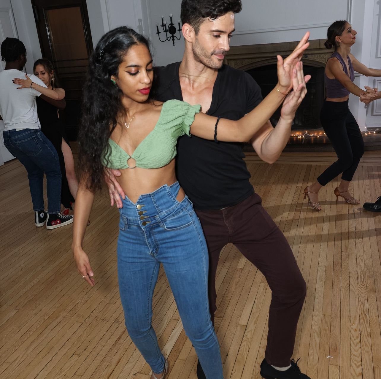 Salsa and bachata (1)